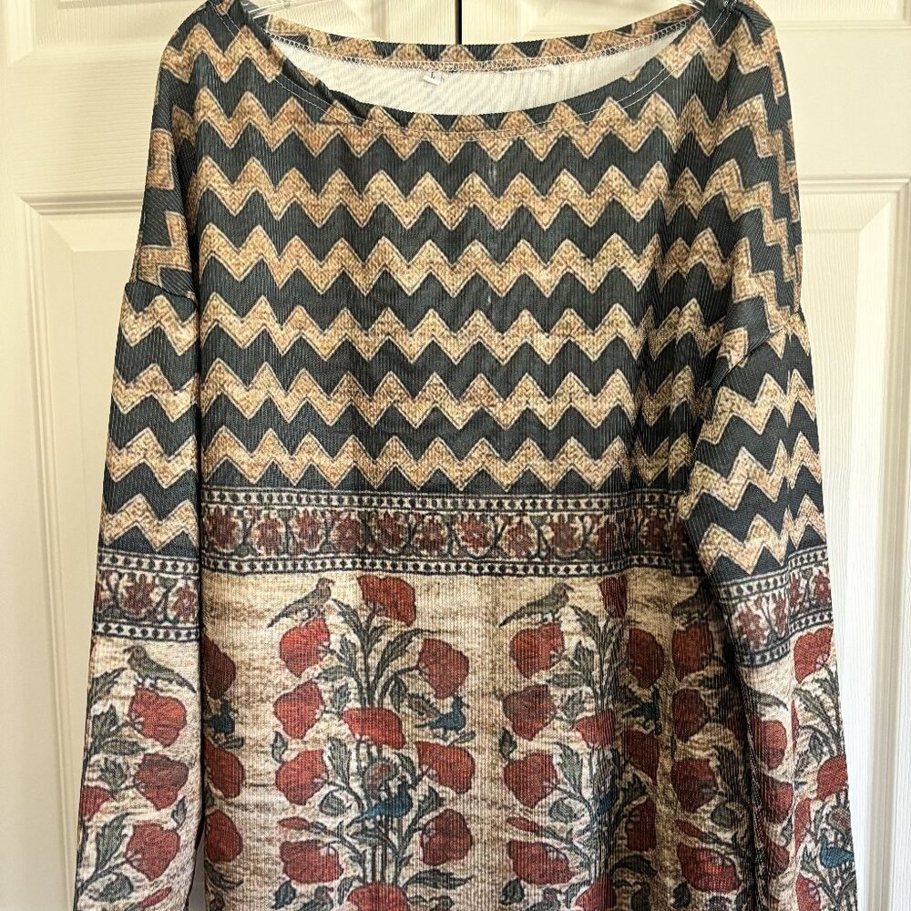 Wome's New, Never Worn Boho Pull Over Top.  Size Large Free Shipping